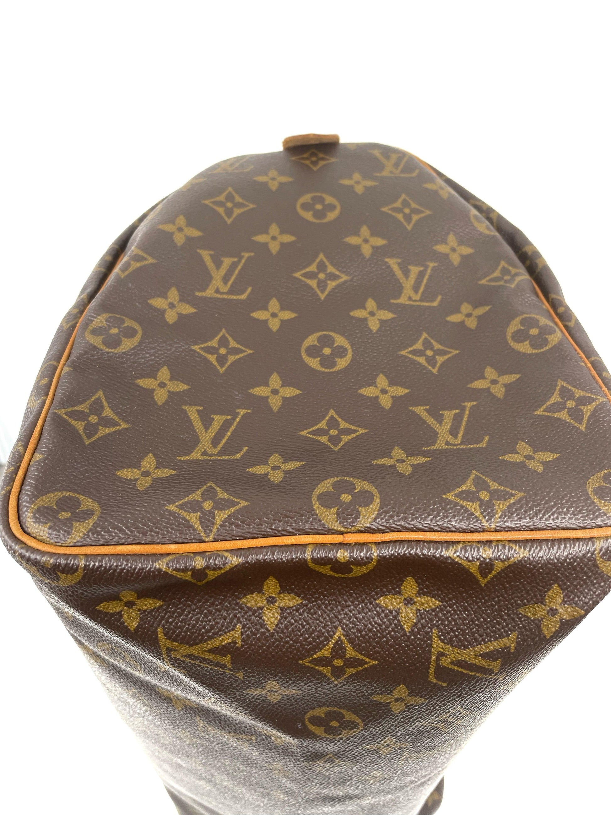 Louis Vuitton 2002 Monogram Speedy 40 Handbag · INTO